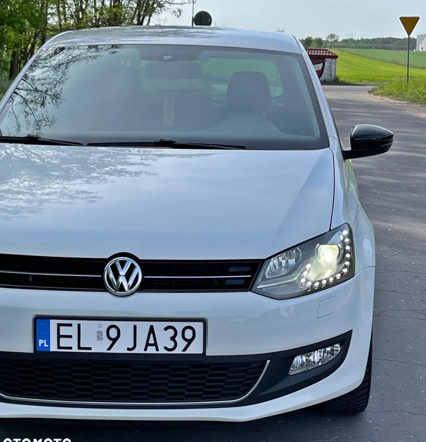 Volkswagen Polo cena 22900 przebieg: 234000, rok produkcji 2012 z Zgierz małe 497